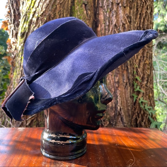 Vintage Armand Schwab Blue Brimmed Hat - Circa 1940s main image 10